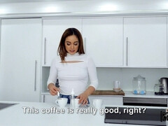 Жопа, Спальня, Черные, Брюнетки, Две девушки, Джинсы, На кухне, Втроем