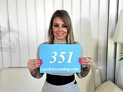 Grosser arsch, Grosser schwanz, Grosse titten, Blondine, Blasen, Hundestellung, Milf