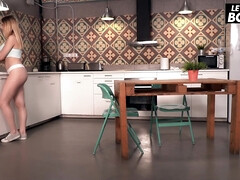 Cul, Gros seins, Sucer une bite, Éjaculer dans la bouche, Hard, Chatte, Espagnole, Nénés