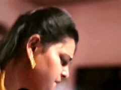 Arsch, Blasen, Braunhaarige, Verrückt, Indisch, Lesbisch, Milf, Titten