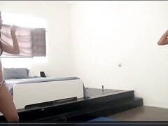 Grote kont, Grote mammen, Badpak, Blond, Dominante vrouw, Latijnse vrouw, Lesbisch, Natuurlijke tieten