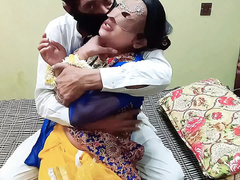 18 jaar, Enthousiasteling, Anaal, Pijpbeurt, Broeder, Indisch, Moeder, Tiener