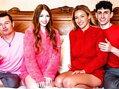 18 años, Culo grande, Verga grande, Mamada, Estilo perrito, Cuadrupleta, Adolescente, Tetas