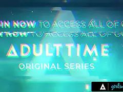 Brunette brune, Femelle, Lesbienne, Léchez, Massage, Mère que j'aimerais baiser, Orgasme, Chatte