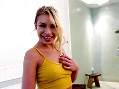 Blonde, Gorge profonde, Branlette thaïlandaise, Hd, Fille latino, Huilée, Douche, Allumeuse