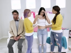 Hochschule, Besamung, Hundestellung, Schwestern, Hintern versohlen