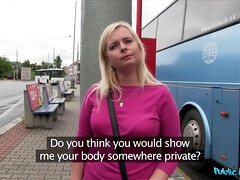 Leie, Blondine, Besamung, Handjob, Geld, Im freien, Pov, Öffentlich