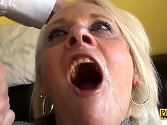 In den arsch, Grosser arsch, Blondine, Britisch, Sperma im mund, Spermaladung, Fetisch, Reif