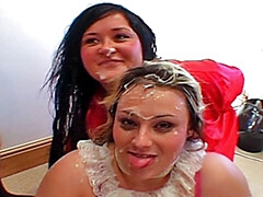 Pijpbeurt, Brits, Groepseks ejactulatie, Mollig, Sperma shot, Sperma in gezicht, Dik, Speelgoed