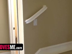 18, アメリカ人, デカチン, 口内発射, イく瞬間, ディルド, バック, 小柄