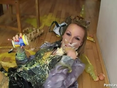 Blonde, Nourriture, Nue, Satin, Solo, Jarretelles, Mouillée