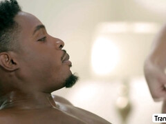 Anal, Gros seins, Blonde, Gorge profonde, Hard, Jeunes transsexuelles thaïlandaises, Lécher le sphincter, Transsexuelle