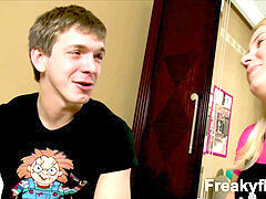 18, 素人, フェラチオ, デンマーク人, オマンコ, 剃毛, フェラする, ティーン