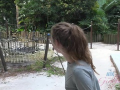 Любители, Брюнетки, Пальцем, Подружка, Мастурбация, От первого лица, На публике, Сиськи