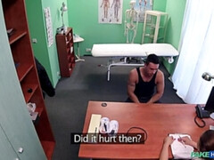 Leie, Arzt, Handjob, Lecken, Krankenschwester, Büro, Titten, Uniform