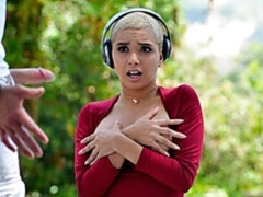 Grosse titten, Blasen, Behaart, Handjob, Masturbation, Milf, Piercing, Tätowierung