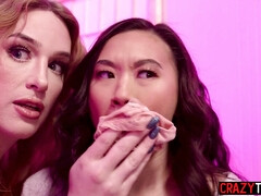 アジア人, デカ尻, フェラチオ, チン, ハードコア, シーメール, ティーン, 三人