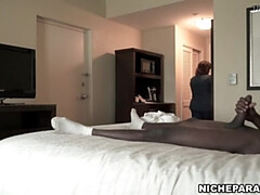 Enthousiasteling, Lul, Flashing, Handbeurt, Logement, Vrijster, Rijpe lesbienne, Uniformpje