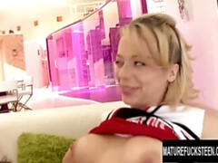 Gros seins, Blonde, Plantureuse, Hard, Hd, Léchez, Mature, Adolescente