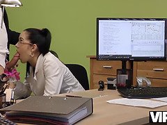 18 летние, Минет, Брюнетки, Хд, Деньги, От первого лица, На публике, Молоденькие