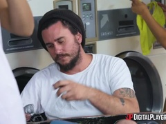 Cul, Tromperie, Couple, Fille latino, Léchez, Seins naturels, Piercing, Réalité