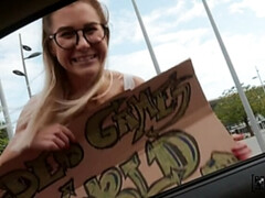 Mamada, Coche, Estilo perrito, Despelote, Tetas naturales, Pov, Realidad, Tetas