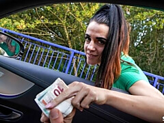 Gros cul, Grosse bite, Gros seins, Sucer une bite, En levrette, Mère que j'aimerais baiser, Argent, De plein air