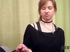 Debt4k. Alice Klay viene scopata da uno sconosciuto perché ha preso un prestito per iphone