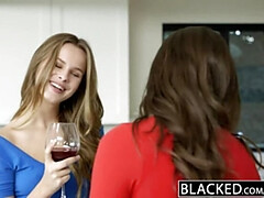 Negro, Rubia, Mamada, Grupo, Tacones, Interracial, Lencería, Medias largas