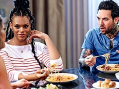 Culo grande, Tetas grandes, Negro, Mamada, Estilo perrito, Ffm, Interracial, Madres para coger