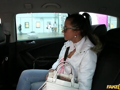 Любители, Минет, Брюнетки, В машине, Секс без цензуры, Деньги, Развязные, Сиськи