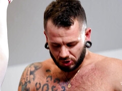 In den arsch, Schwarz, Absätze, Masturbation, Piercing, Transfrau, Tätowierung, Uniform