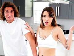 Grosse bite, Sucer une bite, Souple, Branlette thaïlandaise, Seins naturels, Piercing, Pov, Chatte