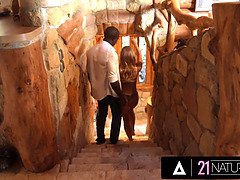 18 летние, Анальный секс, Жопа, Большие сиськи, Глубокая глотка, Собачьи, Эротика, Хд