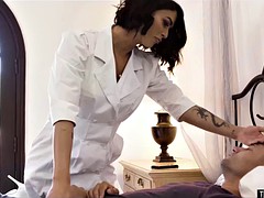 Anal, Verga grande, Tetas grandes, Morena, Médico, Holandés, Enfermera, Transexual