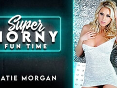 Большие сиськи, Блондинки, Пальцем, Большие дырки, Милф, Бритые, Соло, Вебкамера