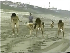 japanese nude girls ball playnig on the beach